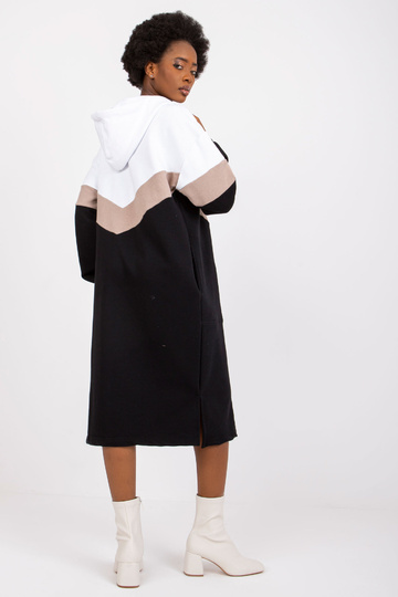 Valge ja must kapuutsiga... 2