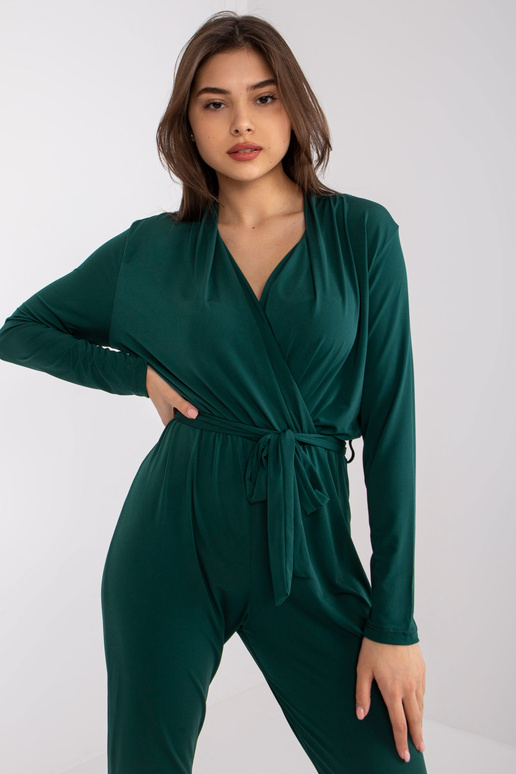 Tumeroheline kombinesoon kaelusega...