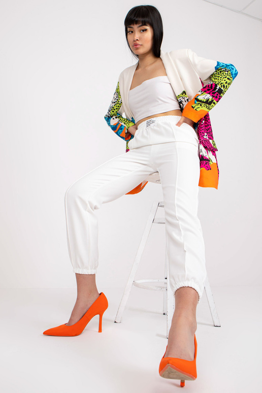 Valged kangaga püksid ilma kinnituseta