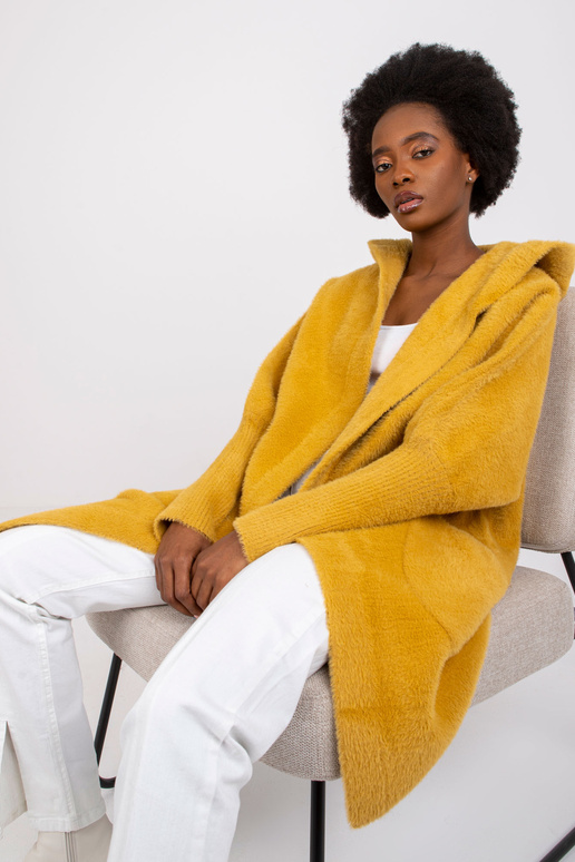 Carolyni kollane taskutega alpaka mantel Carolyni kollane taskutega alpaka mantel