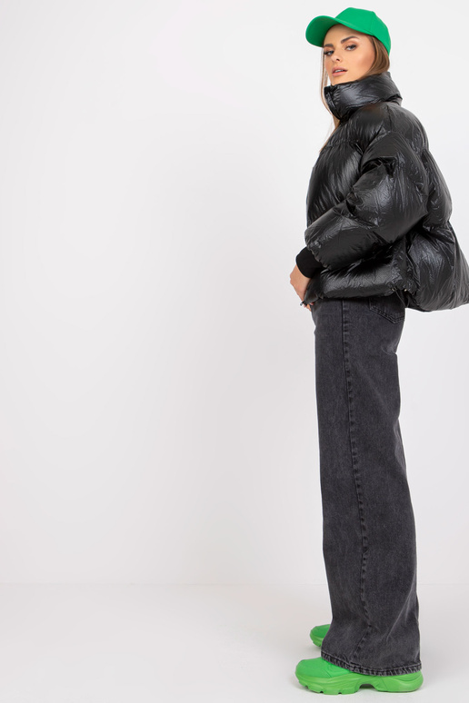 Must sulejope ilma kapuutsita Must sulejope ilma kapuutsita