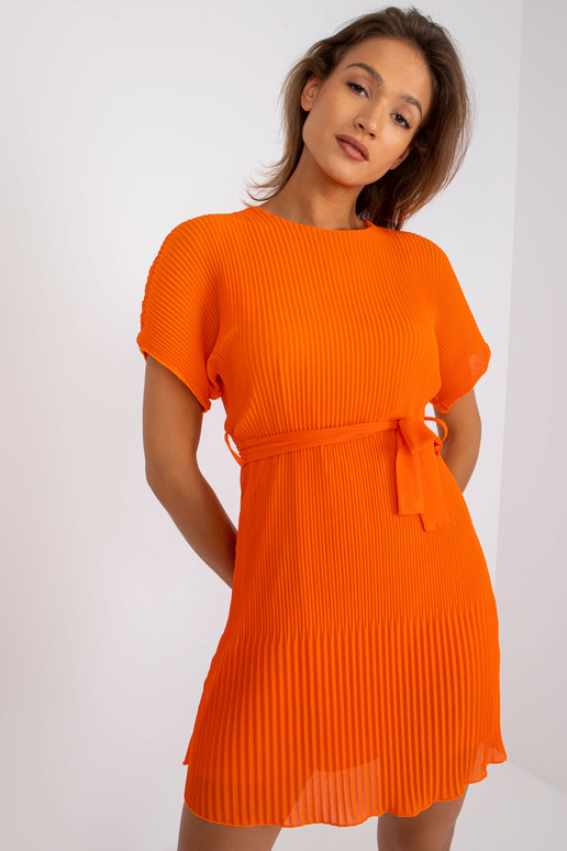 Oranž Mathilde ümarkaelusega kleit Oranž Mathilde ümarkaelusega kleit