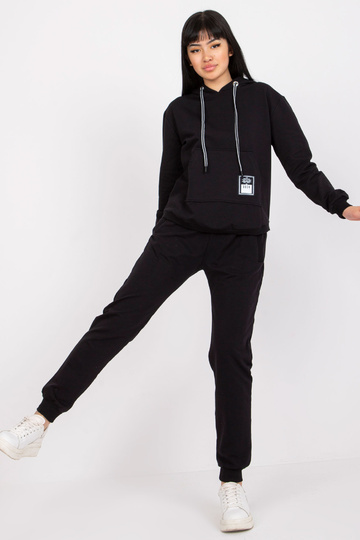 Mariami must puuvillane... 2