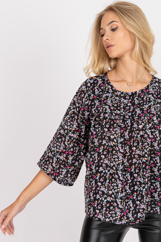 Must avar pluus lillelise mustriga...