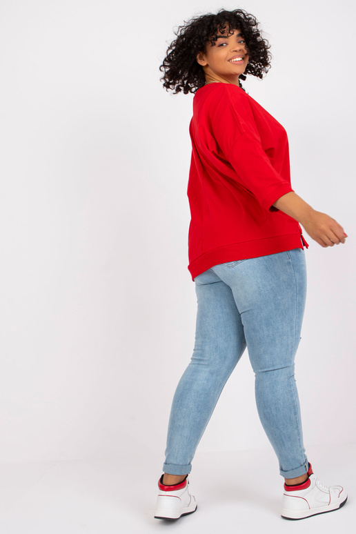 Punane plusssuuruses Cordelia...