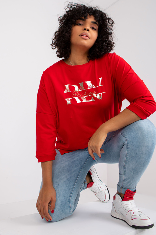 Punane plusssuuruses Cordelia...