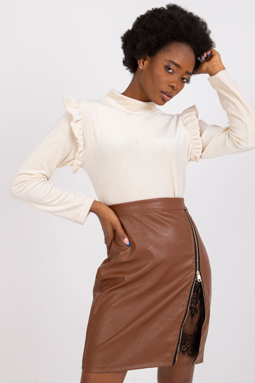 Beež veluurpluus volangidega Eugenie