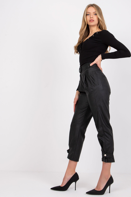 Mustad Virginia kunstnahast püksid Mustad Virginia kunstnahast püksid