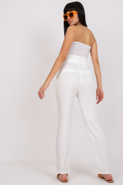 Ecru naiste riidest püksid koos vööga