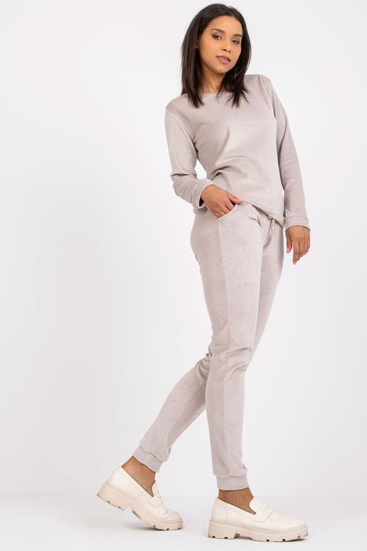 Helehall taskutega veluurkomplekt...