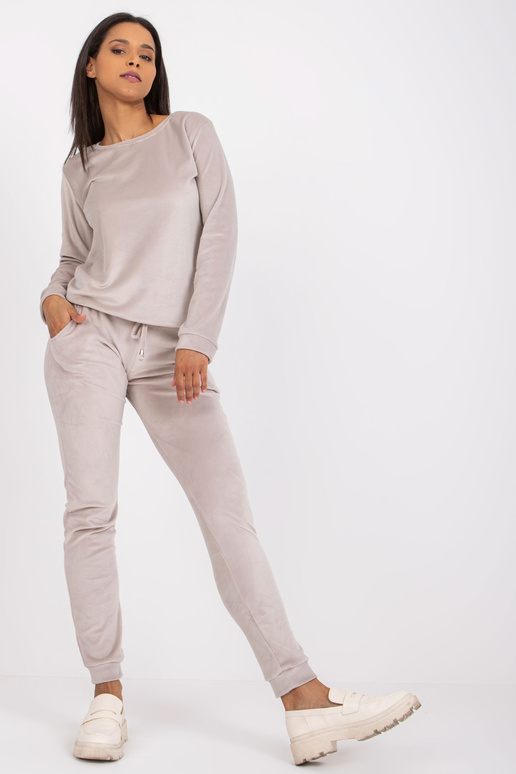 Helehall taskutega veluurkomplekt...