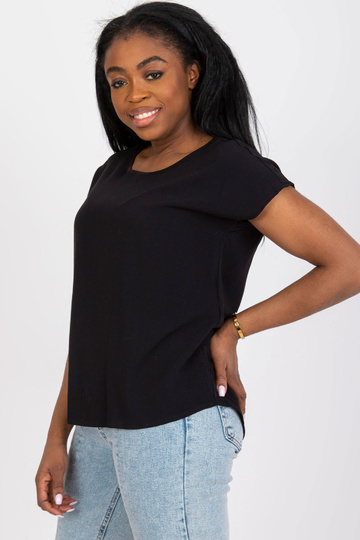 Must igapäevane pluus...