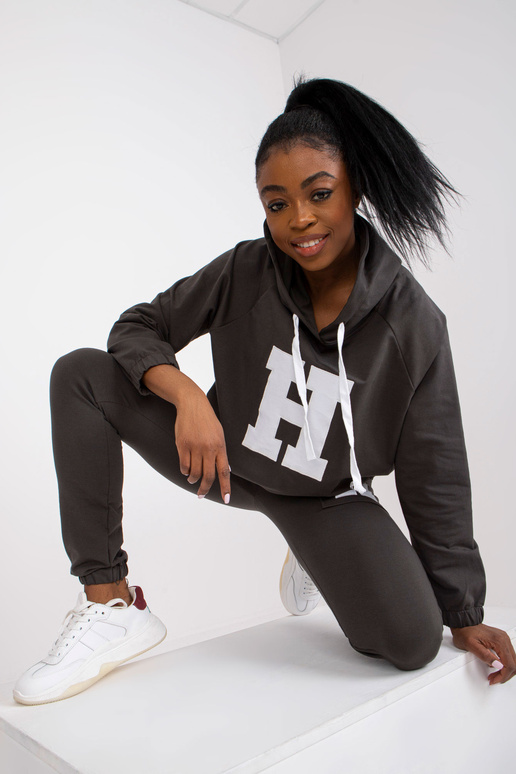 Khaki värvi dressipluusi komplekt... Khaki värvi dressipluusi komplekt...