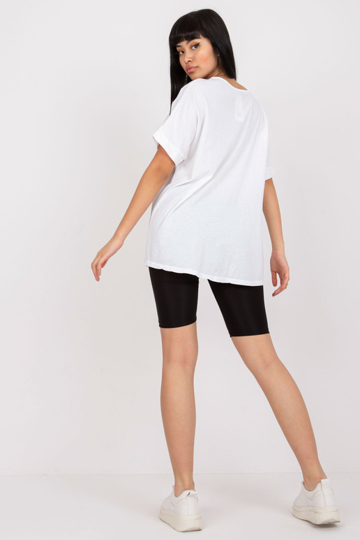 Valge ja oranži värvi aplikatsiooniga...