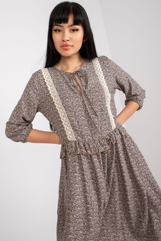 Pruun vabaajakleit 3/4 varrukatega...