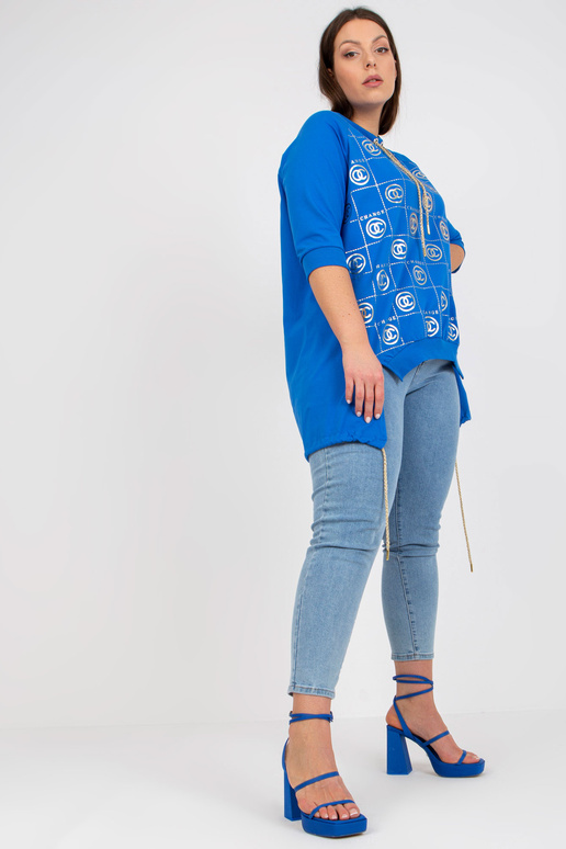 Tumesinine lahtine suures suuruses...