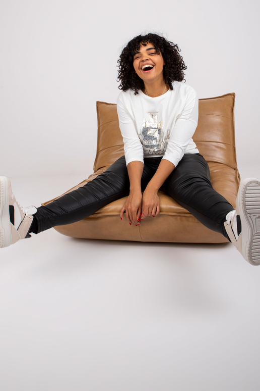 Ecru pluss suuruses pluus Vickey...