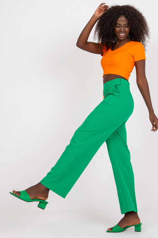 Rohelised elegantsed taskutega...