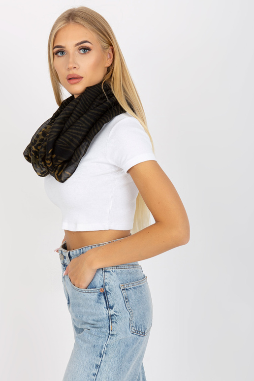 Must ja khakivärvi motiiviga...