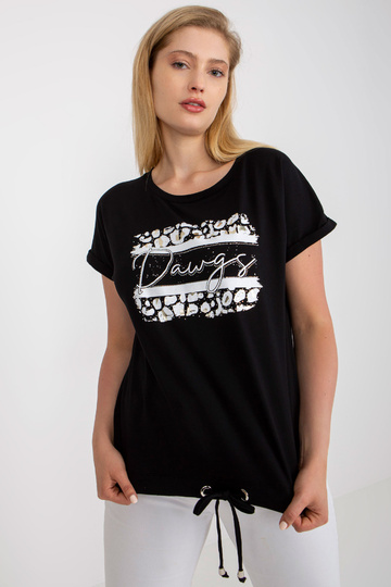 Must pluss suuruses trüki...