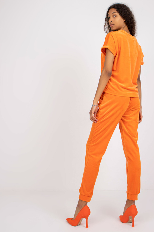 Oranž veluurkomplekt V-kaelusega RUE... Oranž veluurkomplekt V-kaelusega RUE...