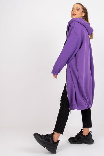 Tumelilla pikk dressipluus... 2