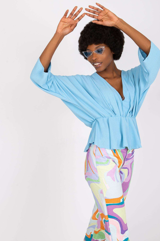 Raquela naiste helesinine õhuline pluus