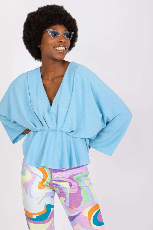 Raquela naiste helesinine õhuline pluus