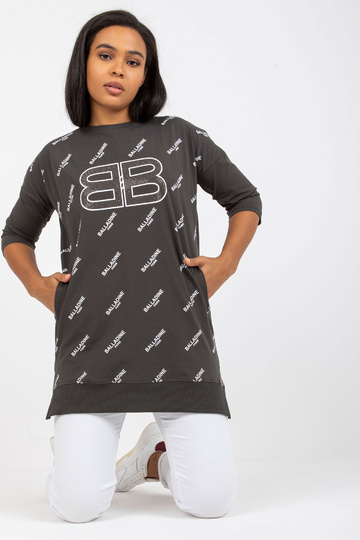 Khaki suures suuruses...