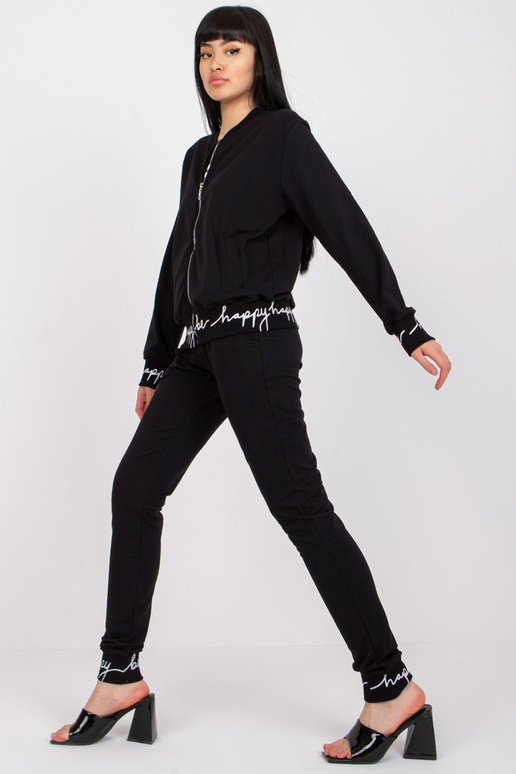 Must vabaaja komplekt pükstega