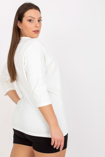 Ecru pluss suuruses...