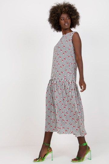 Valge ja must varrukateta...