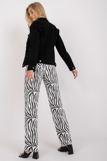 Naiste must pikkade... 2