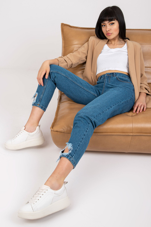 Sinised sirge säärega naiste...