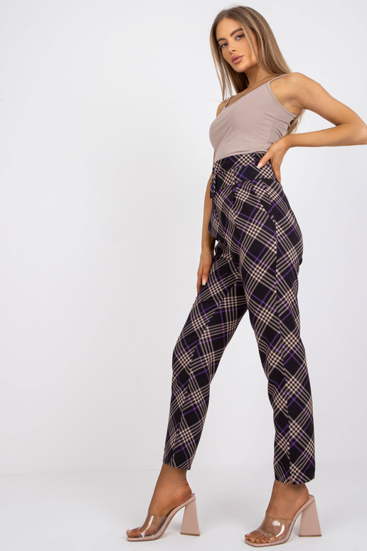 Mustad ja lillad kõrge vöökohaga...