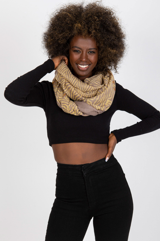 Tumebeež kollane motiiviga troppkorsten