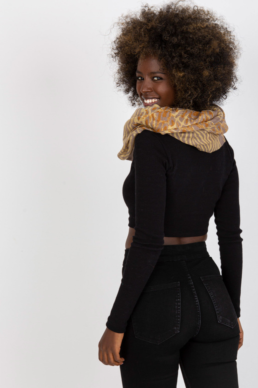 Tumebeež kollane motiiviga troppkorsten