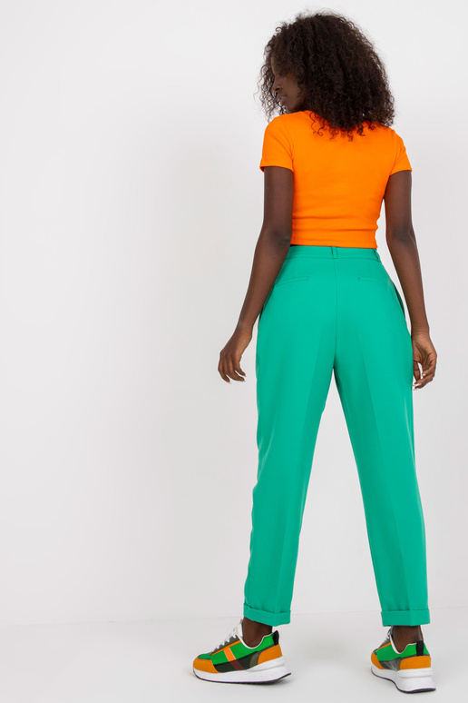 Rohelised taskutega riidest...