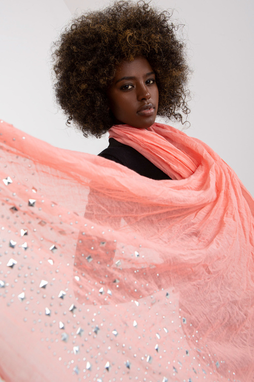 Dekoratiivse aplikatsiooniga...