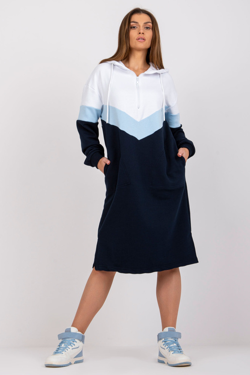 Valge ja tumesinine kapuutsiga...