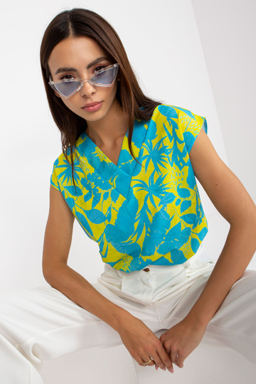 Sinine ja kollane pluus...