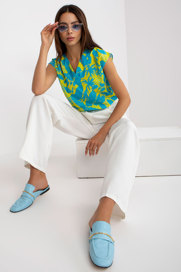 Sinine ja kollane pluus... 2