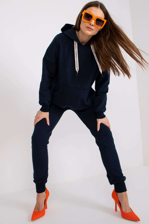 Meresinine kapuutsiga dressipluusi...