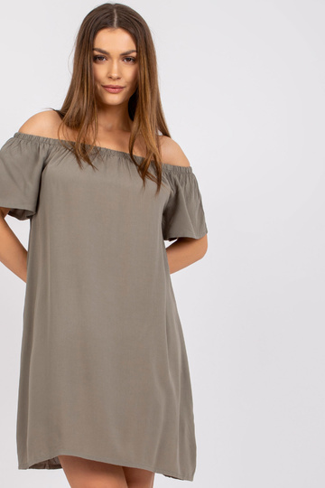 Khaki värvi lühikeste...