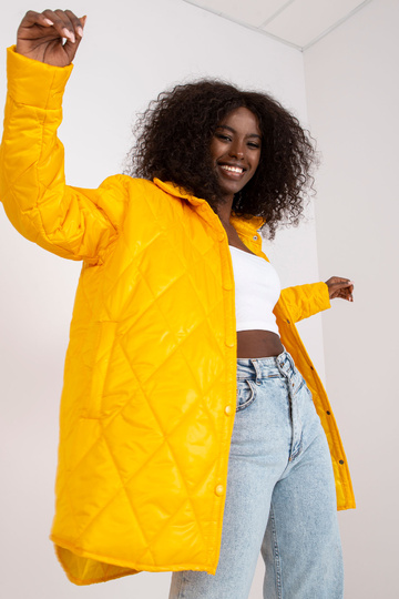 Tumekollane naiste...