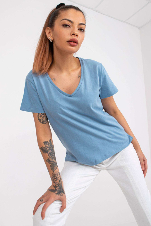 Helesinine T-särk naiste V-kaelusega... Helesinine T-särk naiste V-kaelusega...