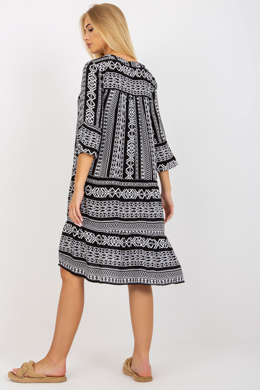 Must mustriline volangide ja 3/4... Must mustriline volangide ja 3/4...