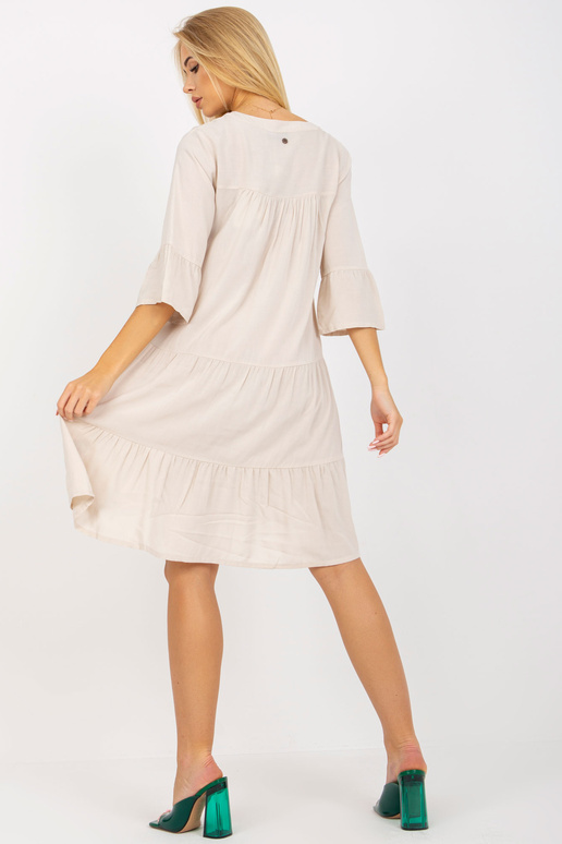 Helebeež oversize kleit volangide ja... Helebeež oversize kleit volangide ja...