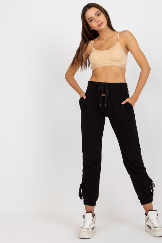 Mustad puuvillased taskutega...