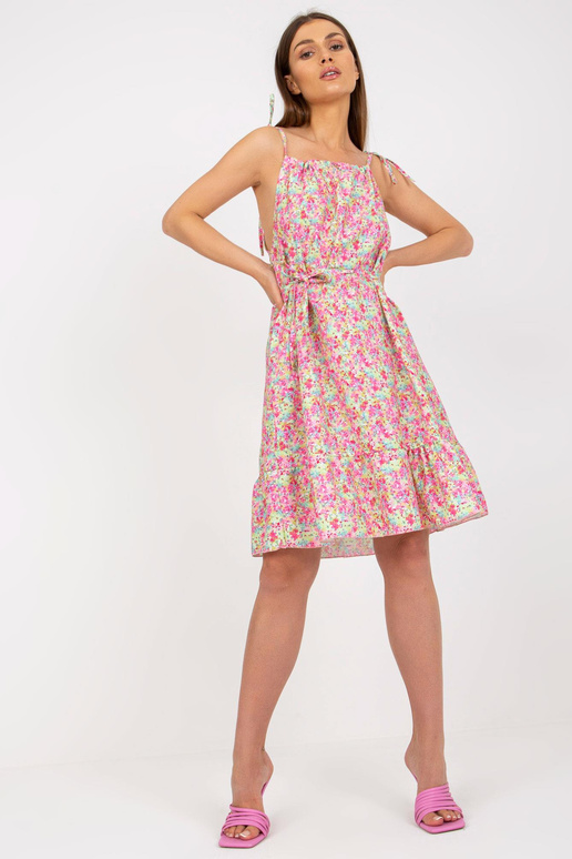 Roheline ja roosa volangrihmadega...